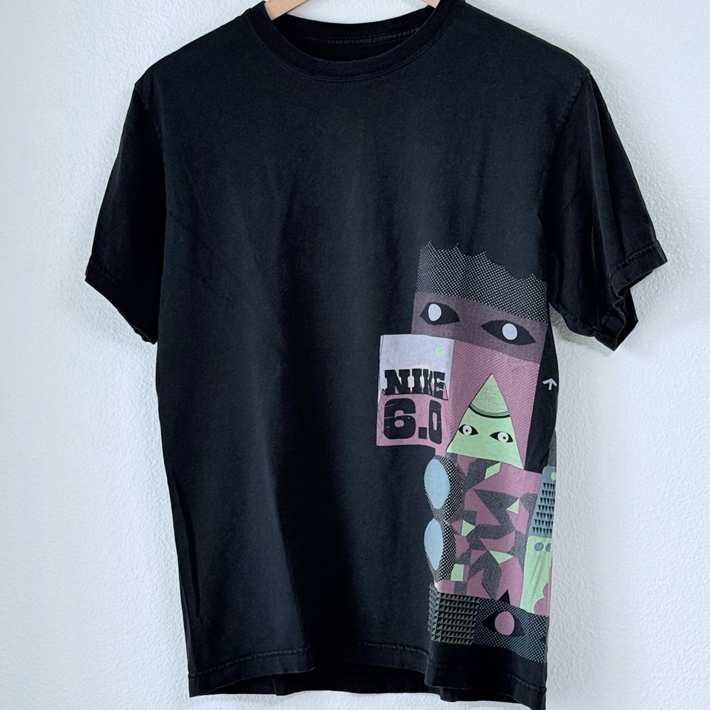 Vintage 2008 Nike SB 6.0 Black Graphic T-Shirt - Men’s Size Medium